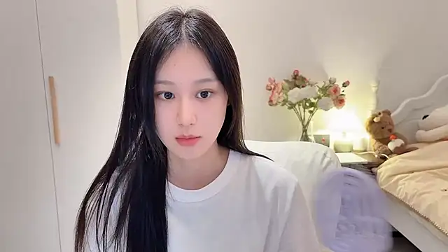 Cassie-20 online show from June 17, 2026, 9:23 am
