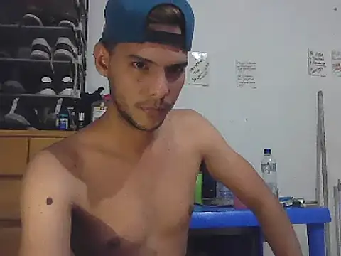 Snapshot of Albertxl91 chatting on February 21, 2025, 1:00 pm Albertxl91 online show from February 21, 2025, 1:00 pm