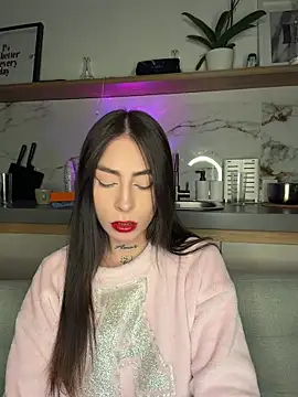 candycami19 online show from April 23, 2026, 5:08 am