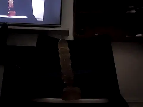 Snapshot of MystiqueRider chatting on October 8, 2025, 10:29 pm MystiqueRider online show from October 8, 2025, 10:29 pm