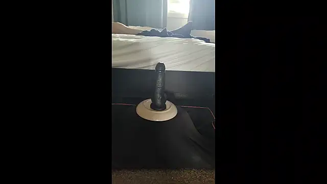 Snapshot of MystiqueRider chatting on October 25, 2025, 10:26 pm MystiqueRider online show from October 25, 2025, 10:26 pm