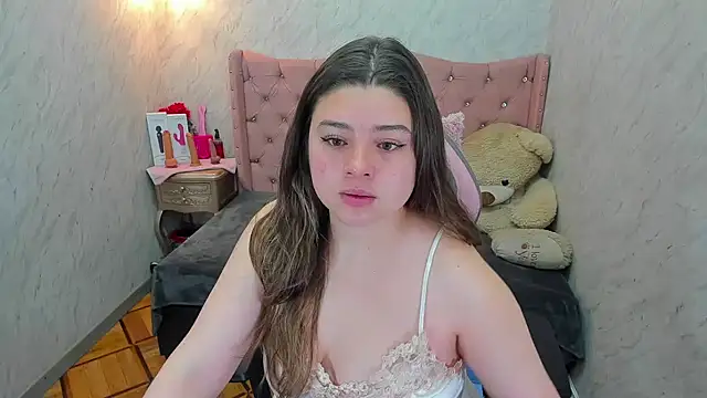 Lianngrace online show from June 2, 2026, 2:19 pm