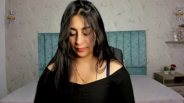 Katty love01 online show from October 18, 2025, 7:25 pm