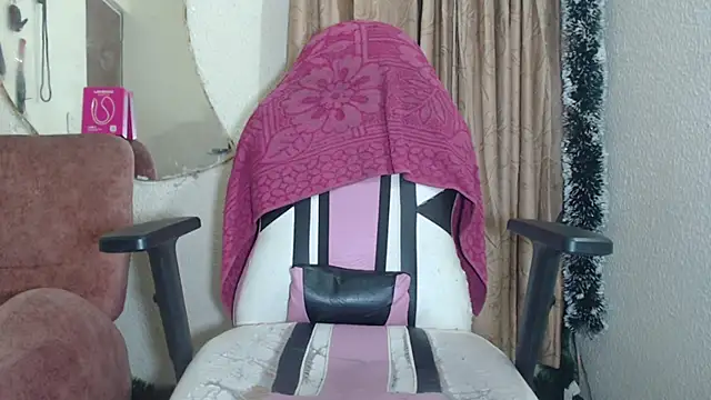 Meghan sex777 online show from April 8, 2026, 11:48 pm