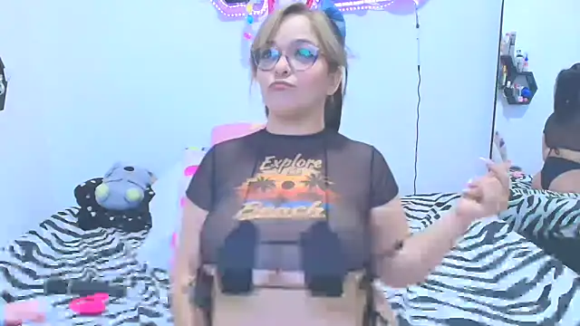 Veronica Milf1 online show from November 26, 2025, 2:23 am