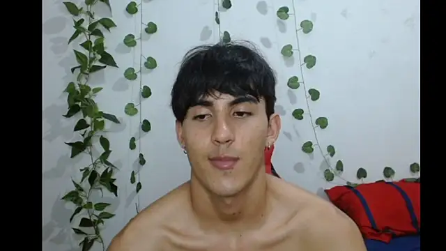 Snapshot of neithanzynxx chatting on March 5, 2025, 10:43 pm neithanzynxx online show from March 5, 2025, 10:43 pm