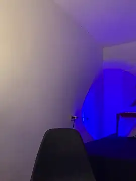 Dahiana Giil online show from September 28, 2025, 5:07 pm