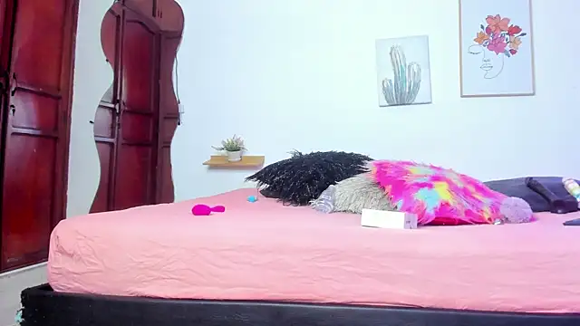 naomy 68 online show from February 28, 2025, 7:56 pm