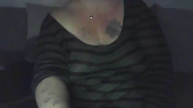 Snapshot of sizha6 chatting on October 8, 2025, 10:40 pm sizha6 online show from October 8, 2025, 10:40 pm