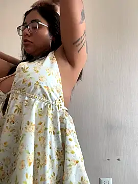 Snapshot of Karla_Stein2025 chatting on October 28, 2025, 2:42 pm Karla Stein2025 online show from October 28, 2025, 2:42 pm