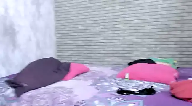 Snapshot of crazylatinagirls chatting on February 17, 2025, 7:37 am crazylatinagirls online show from February 17, 2025, 7:37 am