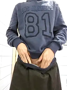 Renezel online show from March 2, 2025, 9:31 am