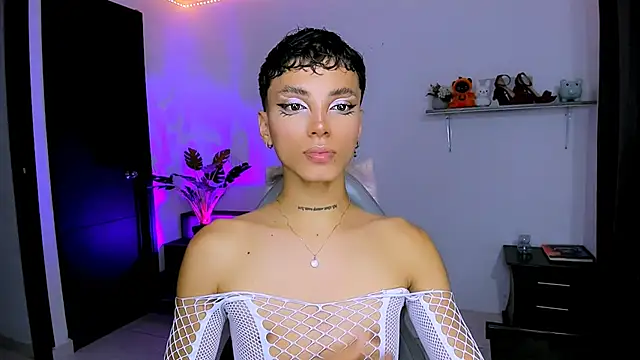 Snapshot of nilam_valker chatting on October 28, 2025, 10:23 pm nilam valker online show from October 28, 2025, 10:23 pm