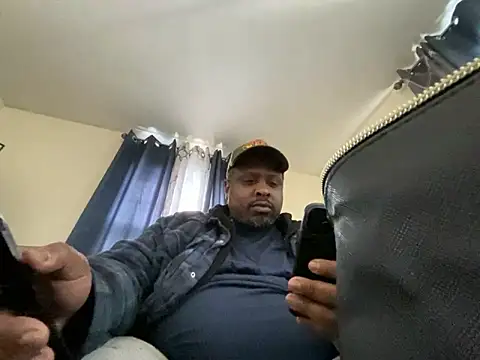 Snapshot of BlueNightsUncle chatting on March 18, 2026, 3:37 pm BlueNightsUncle online show from March 18, 2026, 3:37 pm