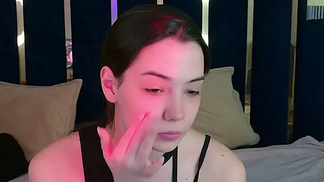 Alice Deleon online show from March 14, 2026, 10:42 am