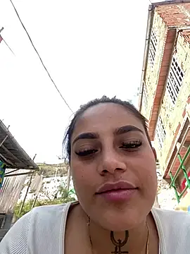 Emily sharlot online show from February 15, 2026, 7:54 pm