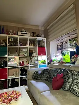 Snapshot of sexymelli18 chatting on February 7, 2026, 3:27 pm sexymelli18 online show from February 7, 2026, 3:27 pm