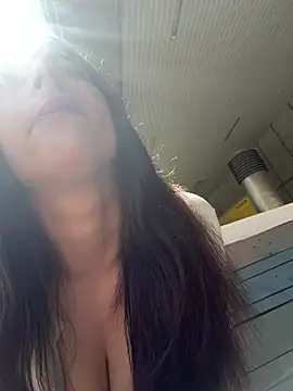 sexymelli18 online show from June 7, 2026, 11:14 am