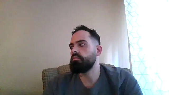 guccititi online show from April 25, 2026, 8:28 pm