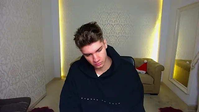 MaxKaiden online show from January 14, 2026, 5:35 am