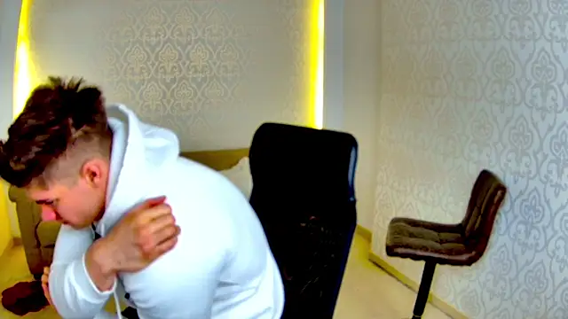 MaxKaiden online show from February 24, 2026, 5:38 am