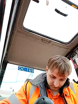 Eusuntnoulgigolo online show from April 15, 2026, 3:19 pm