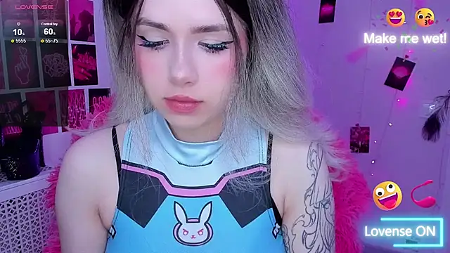 Snapshot of Sparkle_Mona chatting on February 18, 2025, 1:32 am Sparkle Mona online show from February 18, 2025, 1:32 am