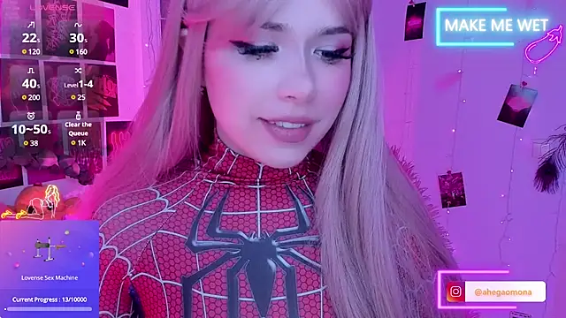 Snapshot of Sparkle_Mona chatting on March 5, 2025, 12:59 am Sparkle Mona online show from March 5, 2025, 12:59 am