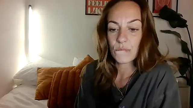 Edenfox- online show from July 31, 2026, 10:53 pm