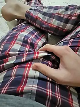 Snapshot of skiciyunis chatting on February 15, 2025, 7:28 pm skiciyunis online show from February 15, 2025, 7:28 pm