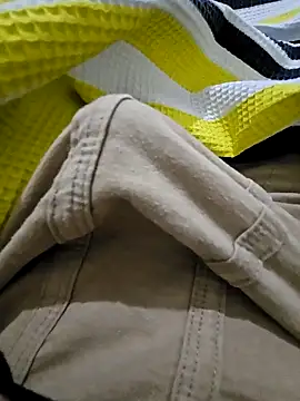 Snapshot of skiciyunis chatting on September 24, 2025, 9:07 pm skiciyunis online show from September 24, 2025, 9:07 pm