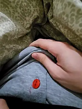 Snapshot of skiciyunis chatting on October 8, 2025, 8:06 pm skiciyunis online show from October 8, 2025, 8:06 pm