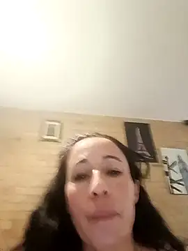 Snapshot of Coeur_de_luxure chatting on February 23, 2025, 7:49 pm Coeur de luxure online show from February 23, 2025, 7:49 pm