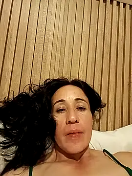 Snapshot of Coeur_de_luxure chatting on March 3, 2025, 2:15 am Coeur de luxure online show from March 3, 2025, 2:15 am