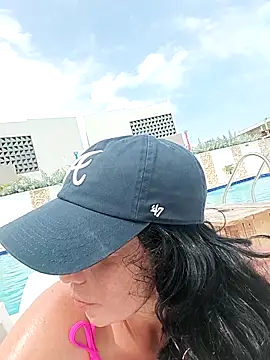 Snapshot of Coeur_de_luxure chatting on March 5, 2025, 3:07 pm Coeur de luxure online show from March 5, 2025, 3:07 pm