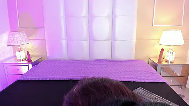 Snapshot of Pariss-Salvatore chatting on March 5, 2025, 7:38 pm Pariss-Salvatore online show from March 5, 2025, 7:38 pm