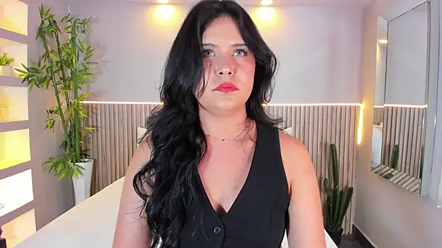 Snapshot of GeorginaReyes chatting on September 18, 2025, 10:45 pm GeorginaReyes online show from September 18, 2025, 10:45 pm