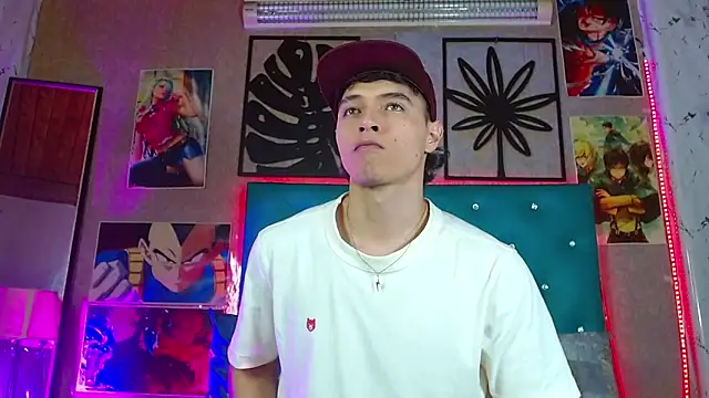 LiamAndrewzz online show from March 27, 2026, 5:24 am