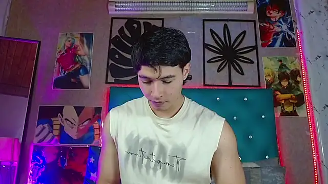 LiamAndrewzz online show from April 3, 2026, 4:32 am