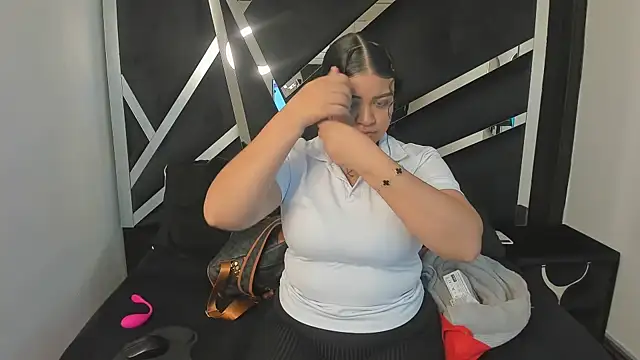 Rubyxht online show from October 3, 2025, 12:35 pm