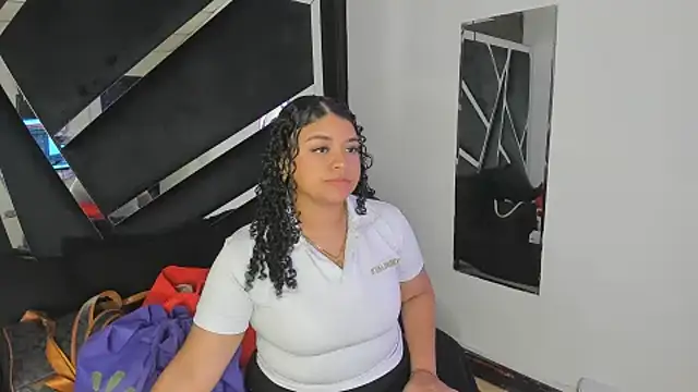 Rubyxht online show from November 7, 2025, 12:38 pm