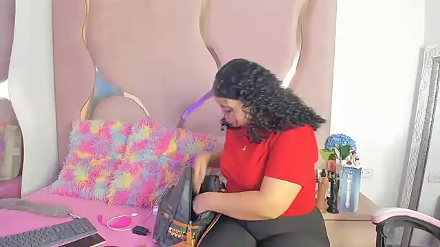 Rubyxht online show from November 12, 2025, 12:27 pm