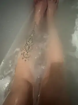 Naughtbaby 2025 online show from October 19, 2025, 1:01 pm