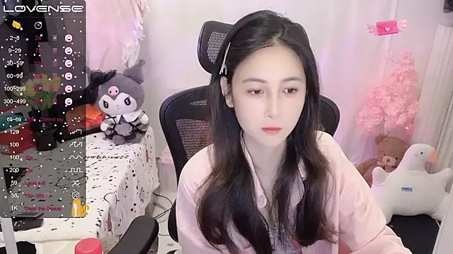 Snapshot of lolo_c_ chatting on March 14, 2025, 7:59 am lolo c online show from March 14, 2025, 7:59 am