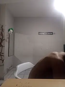 LeonRoots online show from November 4, 2025, 4:55 am