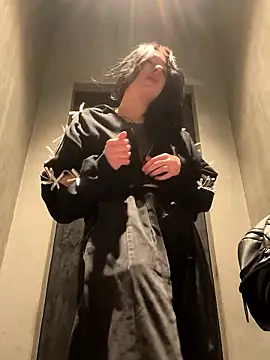 AlishaPrettyBlade online show from January 13, 2026, 5:24 am