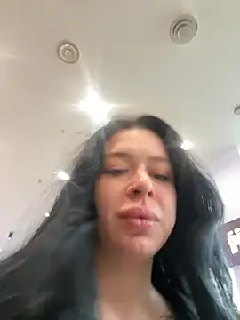 AlishaPrettyBlade online show from February 26, 2026, 5:28 am