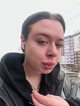 AlishaPrettyBlade online show from March 29, 2026, 6:24 am