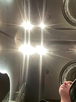 AlishaPrettyBlade online show from April 19, 2026, 6:24 am