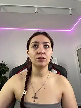 Snapshot of AshleySkott_ chatting on September 15, 2025, 8:25 am AshleySkott online show from September 15, 2025, 8:25 am